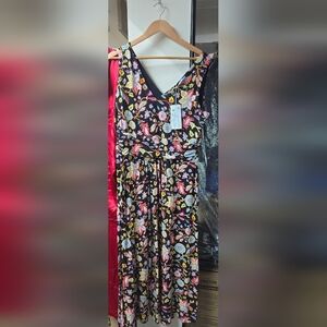 Boden Floral V-Neck Dress Sz 14 NEW